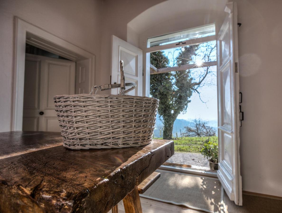 Winzarei, Weingut Tement Villa Berghausen Dış mekan fotoğraf