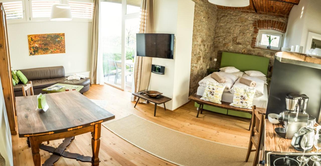 Winzarei, Weingut Tement Villa Berghausen Dış mekan fotoğraf
