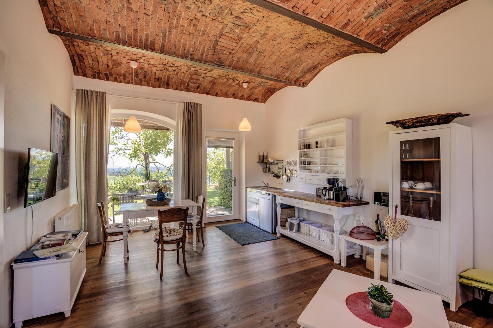 Winzarei, Weingut Tement Villa Berghausen Dış mekan fotoğraf